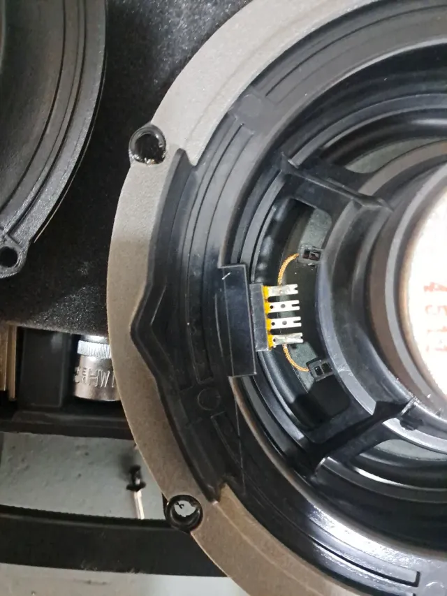 Altavoces vw t5 sanavox