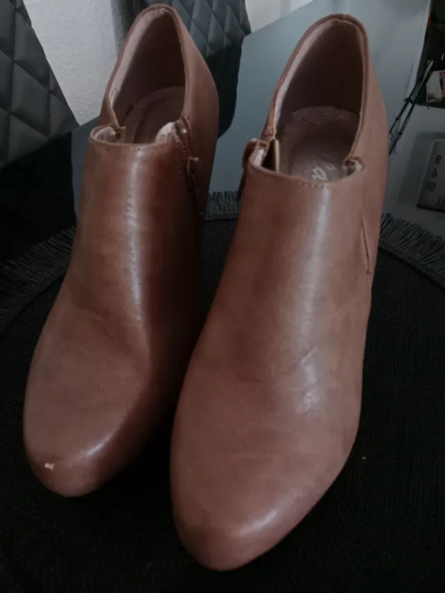 Botines tacón alto beige/marrón