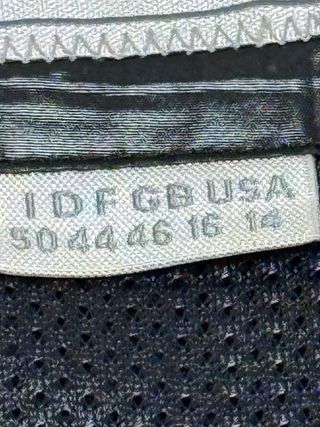 Preciosa Chaqueta Geox de Mujer Negra Plumas