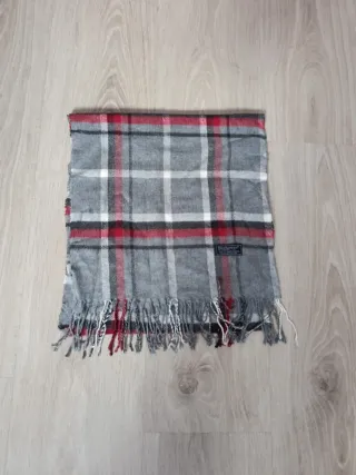 Bufanda Burberry Cuadros Gris Roja Vintage