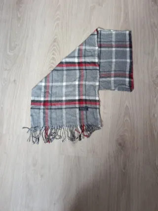 Bufanda Burberry Cuadros Gris Roja Vintage