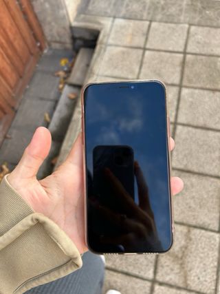 iPhone XR Rosso Batteria 100%