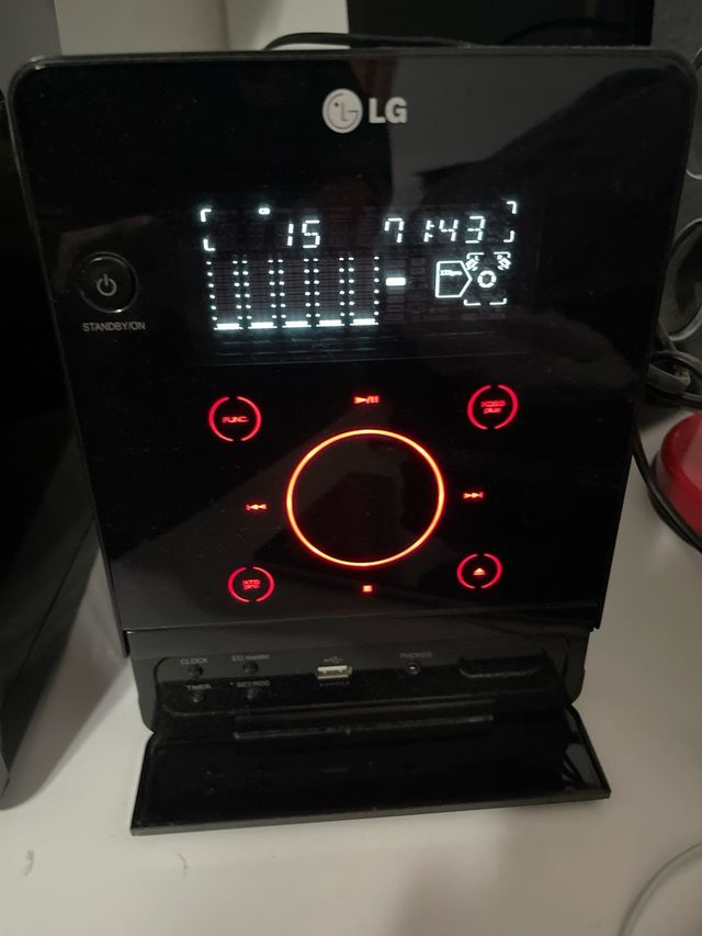 Mini cadena LG negra