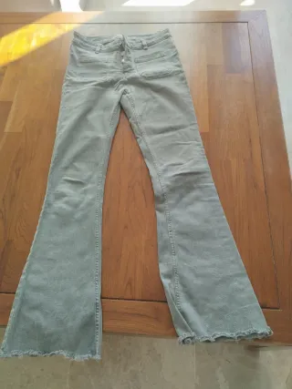 Pantalón Green Coast campana verde