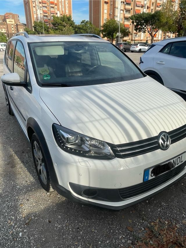 Volkswagen Touran cross