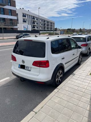 Volkswagen Touran cross