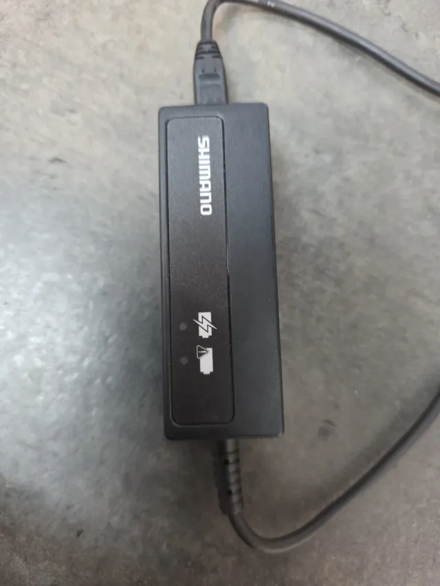 Cargador Shimano Di2 11v