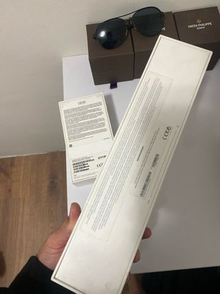 Caja iPhone 11 y Caja Apple Watch