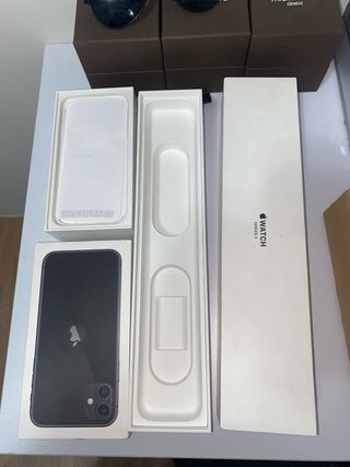 Caja iPhone 11 y Caja Apple Watch