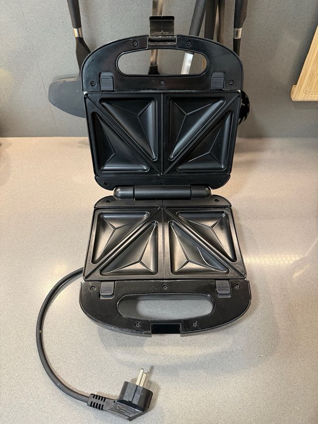 Griglia per sandwich Russell Hobbs 3 in 1