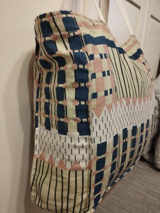 Bolso grande estampado