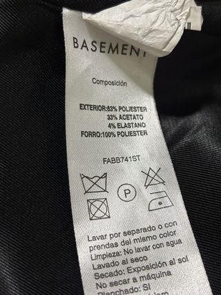 Americana larga roja Basement