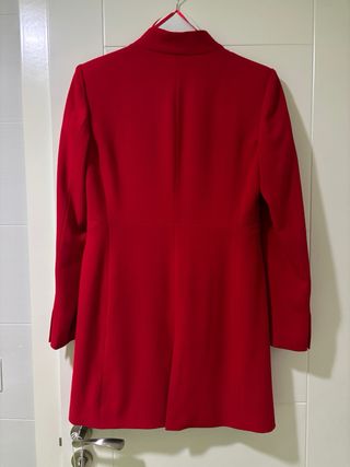 Americana larga roja Basement