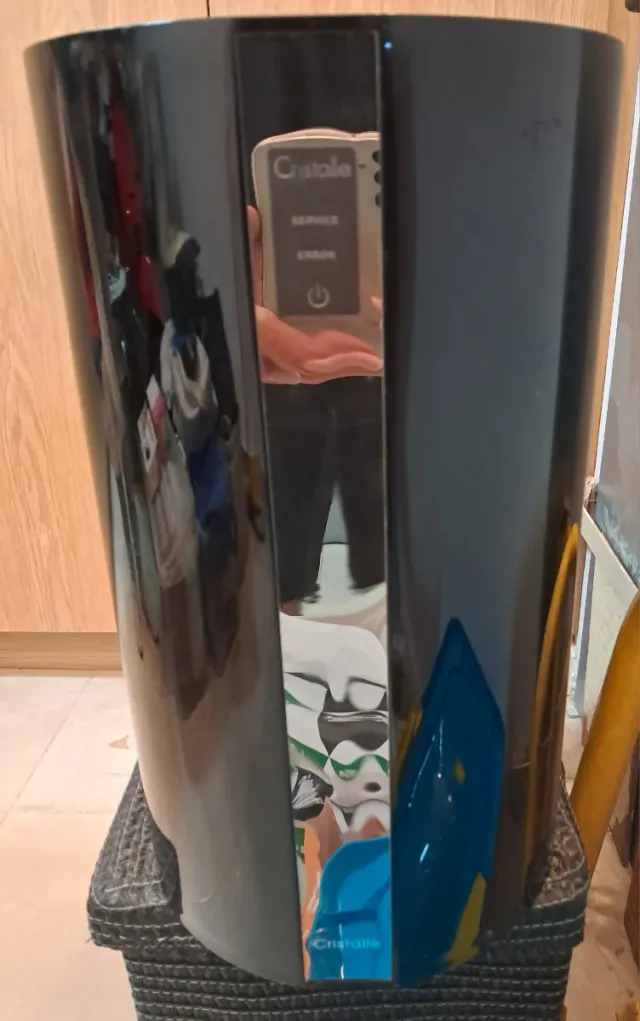 Osmosis de diseño curvo negro