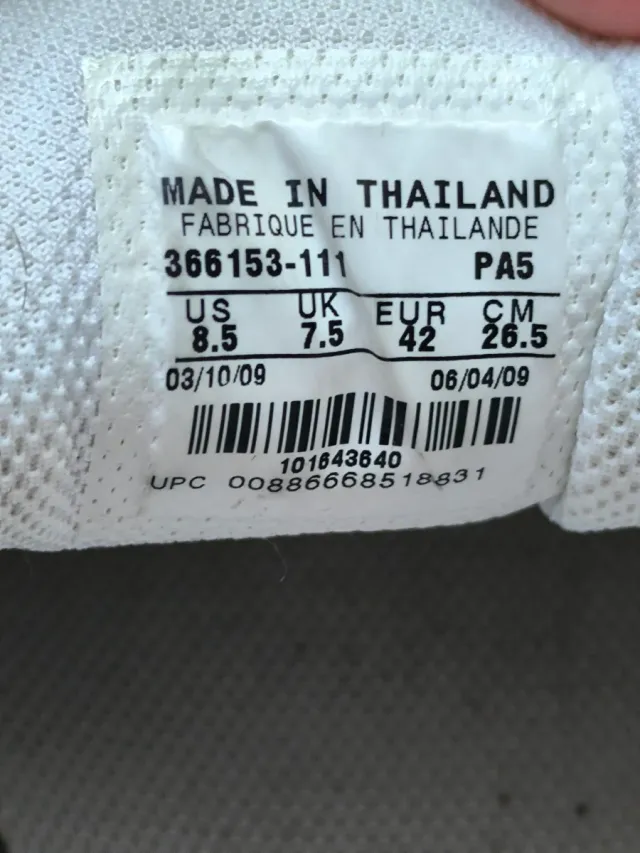 Zapatillas Nike Dart 7 Blancas y Plateadas