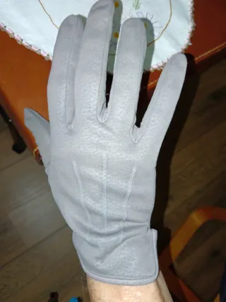Guantes tacto piel Señora/Caballero. Antiguos.