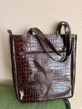 Bolso de piel marrón de hombro