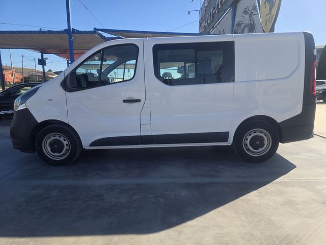 Opel Vivaro - 6 PLAZAS -