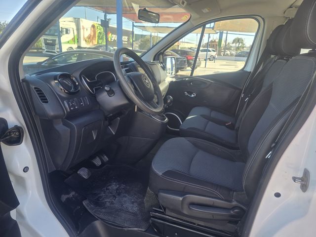 Opel Vivaro - 6 PLAZAS -