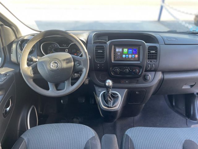 Opel Vivaro - 6 PLAZAS -