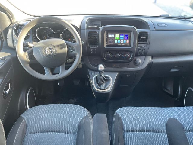Opel Vivaro - 6 PLAZAS -