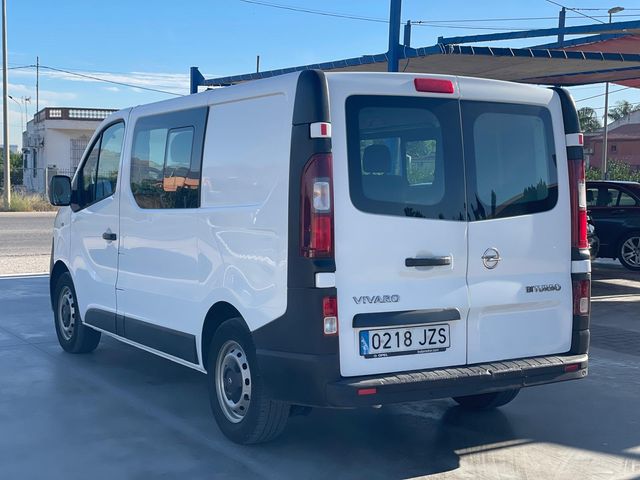 Opel Vivaro - 6 PLAZAS -