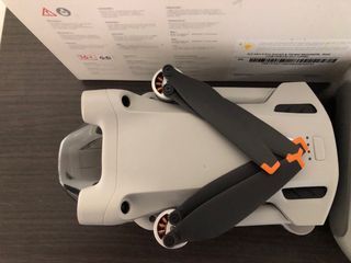 DJI Mini 3 Pro Drone con Accesorios.