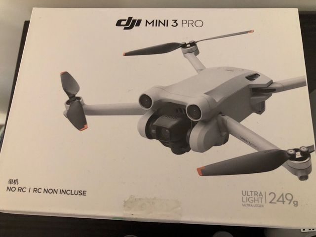 DJI Mini 3 Pro Drone con Accesorios.