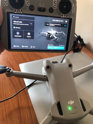 DJI Mini 3 Pro Drone con Accesorios.