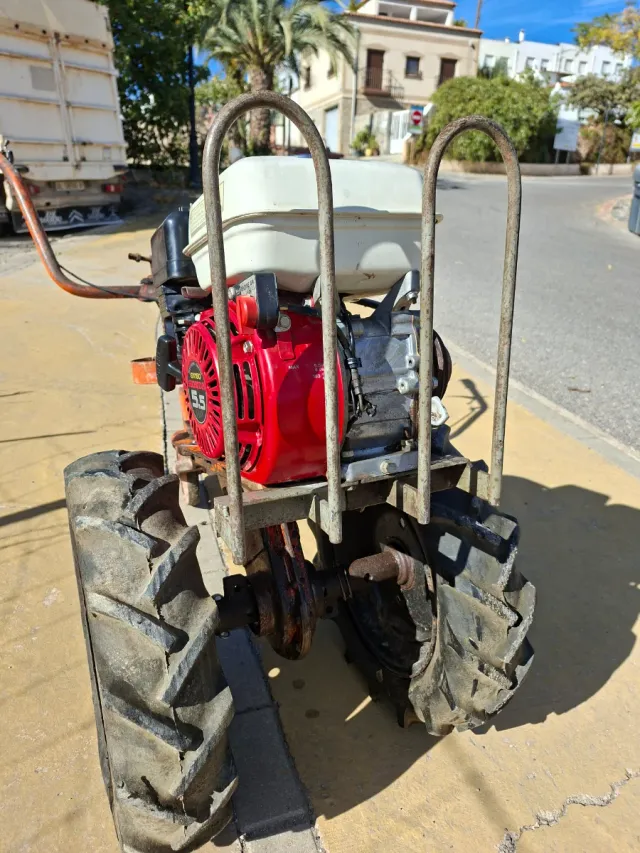 Motocultor Piva M9 con motor Honda