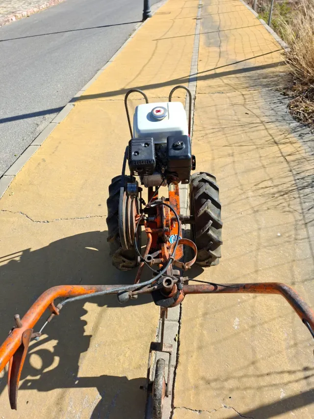 Motocultor Piva M9 con motor Honda