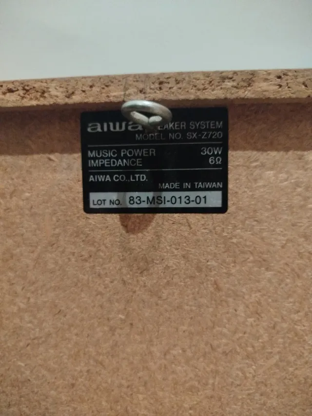 Altavoces Aiwa Negros