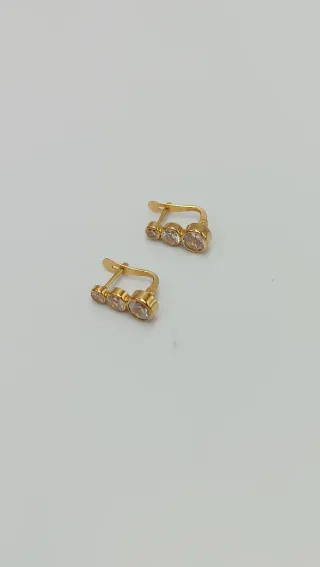 Pendientes de oro de 18kt.