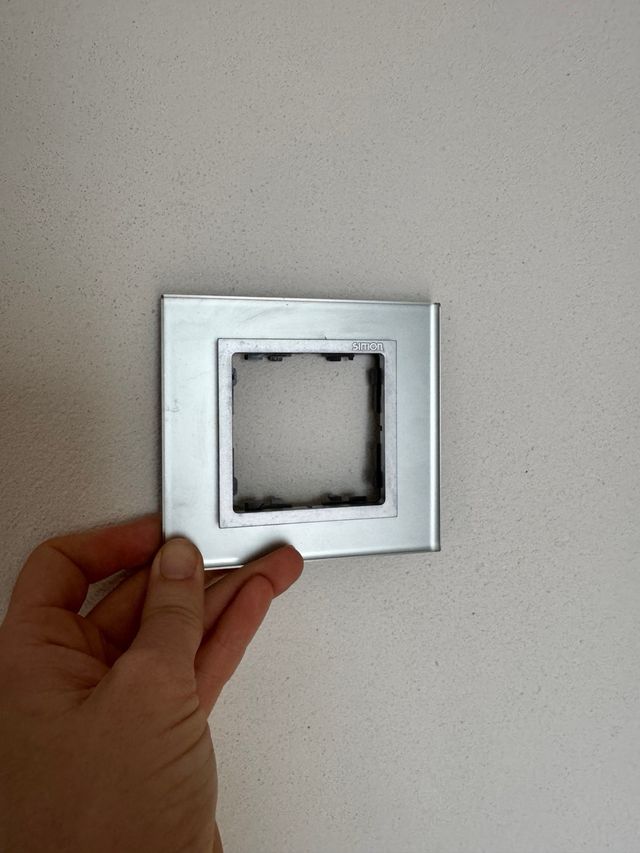 interruptores / mecanismos de luz Simon 82