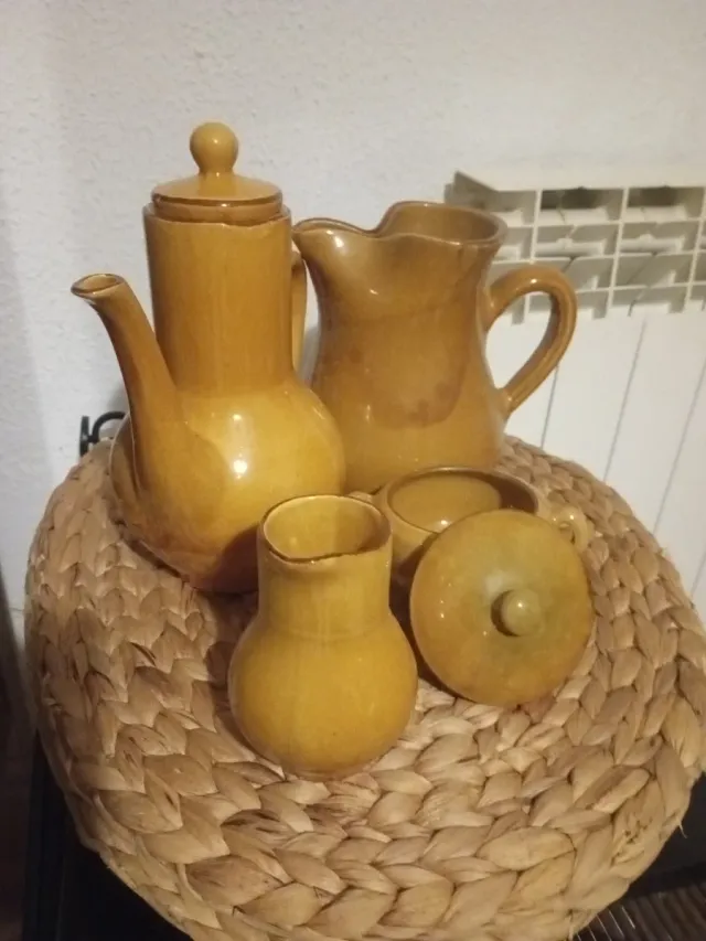 Juego vajilla cerámica color miel