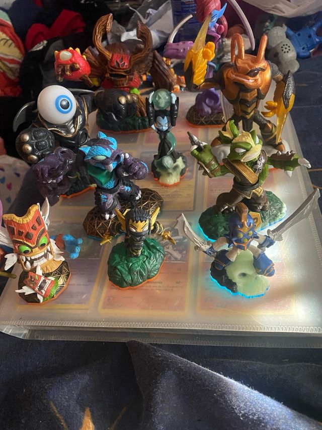 20 Figuras Skylanders hoy solo