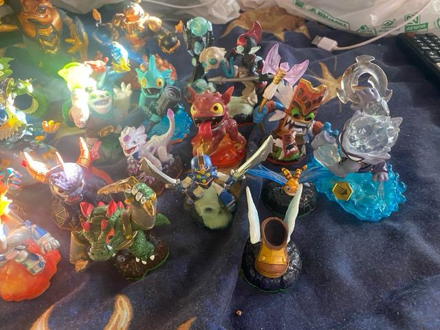 20 Figuras Skylanders hoy solo