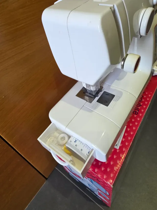 Máquina de coser infantil Imagimarium