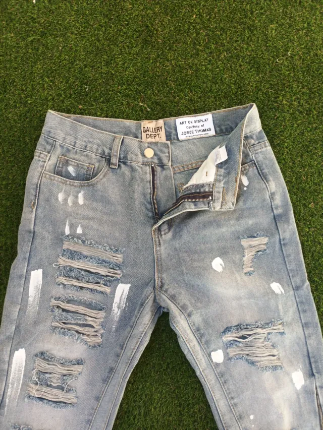 Pantalón vaquero flared Gallery Dept.