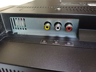 TV LED 32 Stream System BM32C1 p/reparar