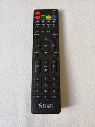 TV LED 32 Stream System BM32C1 p/reparar