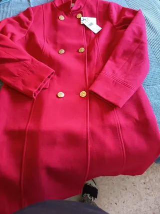 Abrigo Fórmula Joven Talla 44 Rojo