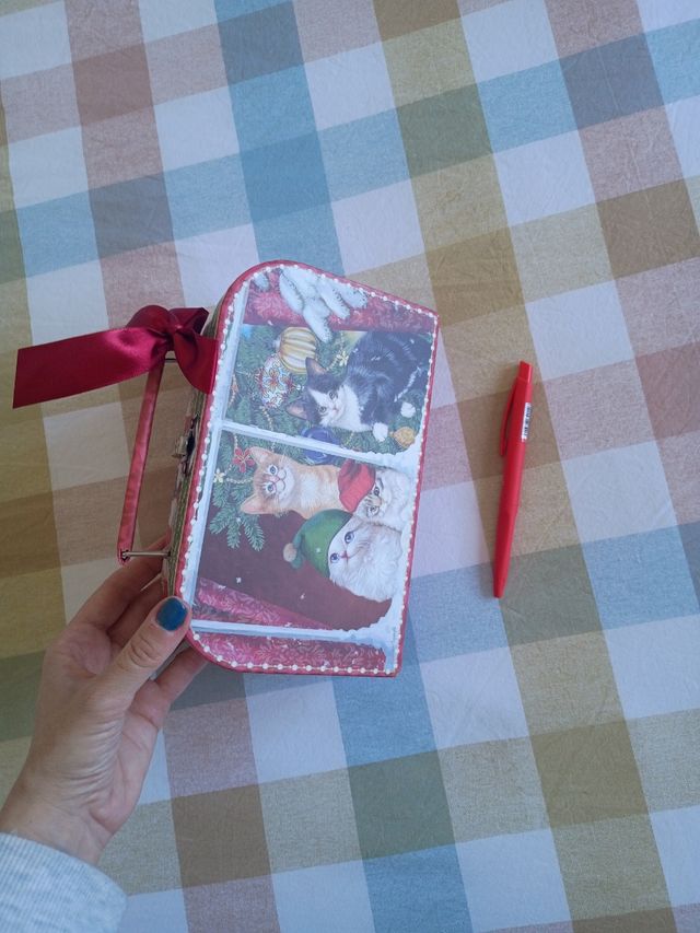 Scatola decorativa per Natale Gattini per la casa