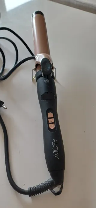 Rizador de pelo ABODY negro y dorado