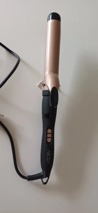 Rizador de pelo ABODY negro y dorado