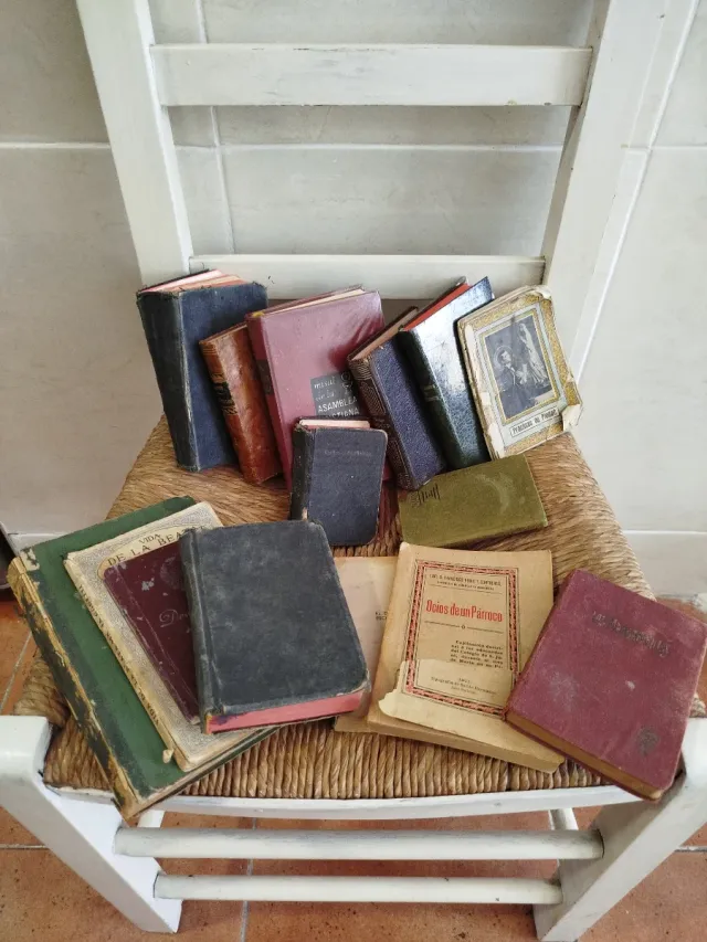 Lote 15 libros religiosos