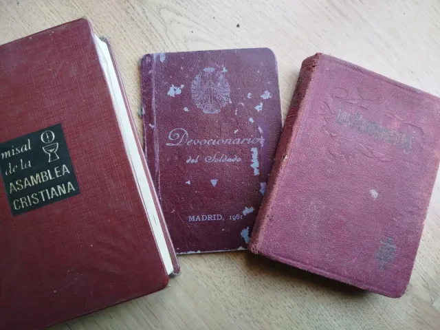 Lote 15 libros religiosos