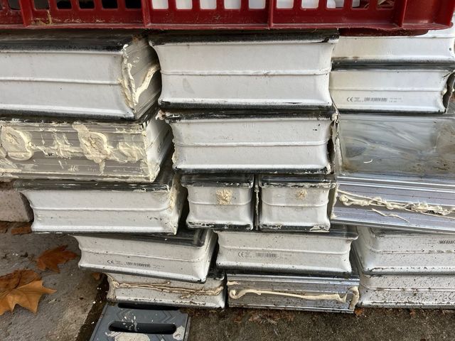 Bloque de vidrio brillante neutro de 19x19x8cm