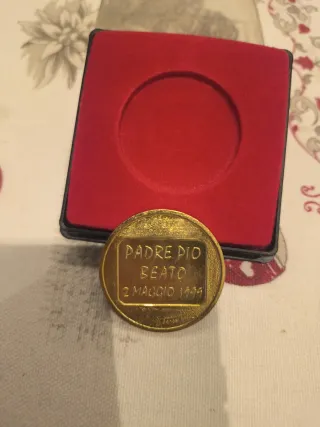 Moneta Padre Pio Santificazione 1999