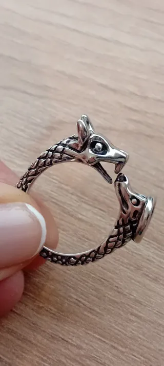 Anillo gótico serpiente ajustable 